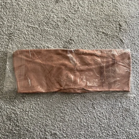 Bundle for bltt1271 WeWoreWhat Knit Halter Top - NWT - Picture 5 of 6